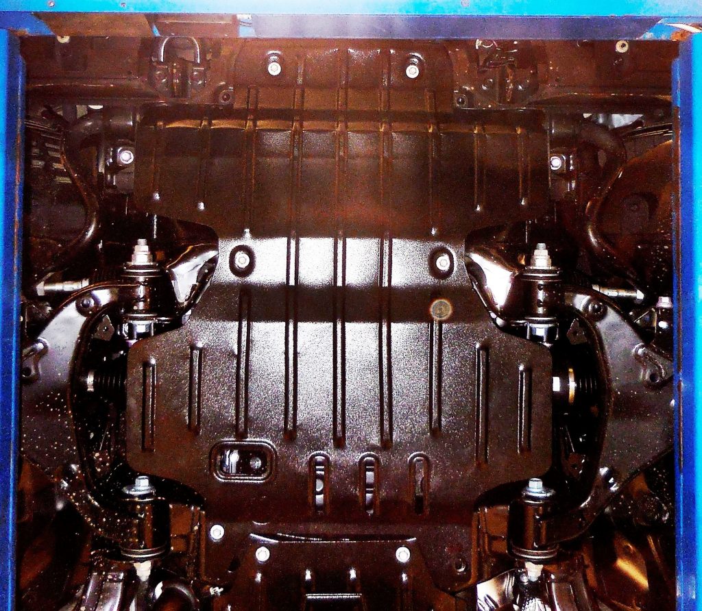 LEXUS LX 500d 3,3 TDi АКПП 2021- Защита моторного отсека